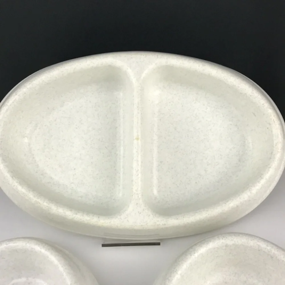 Stylette - ‘Plastic Feeding bowls’  Small animal size. Bundle of 3. EUC